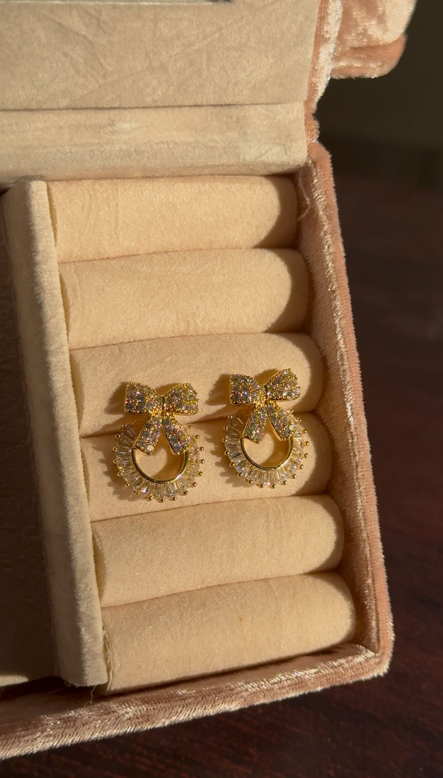 Crystal Bow Earrings🎀🤍