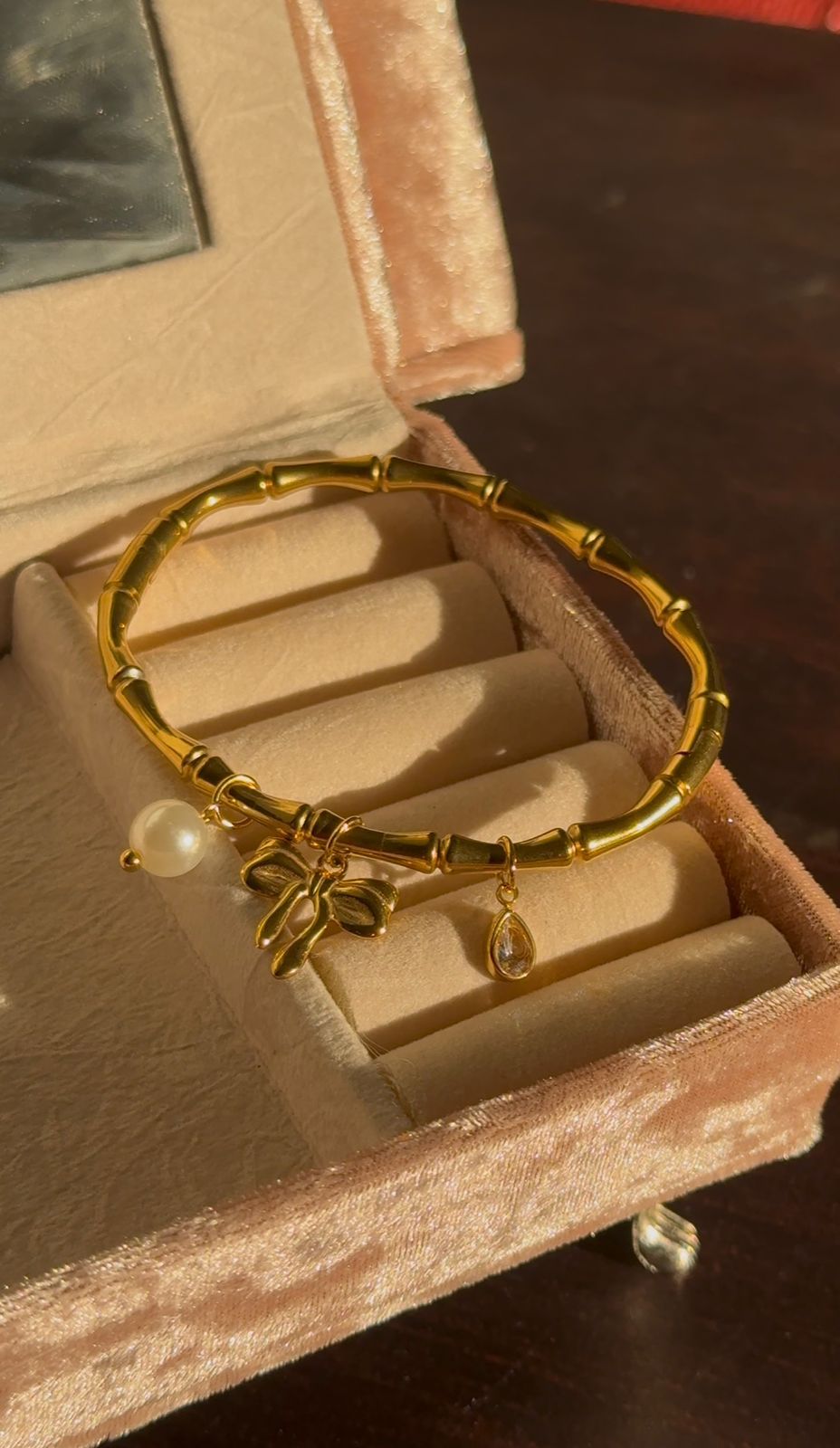 Adjustable Bow Charm Bracelet ๐