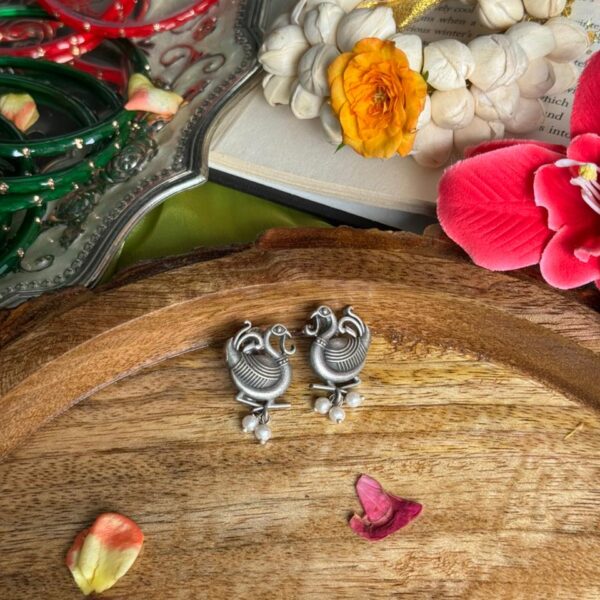 Morika Oxidised Studs 🕊️✨