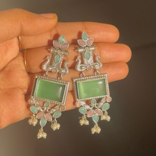 Noor Meher Mint Earrings 💚✨