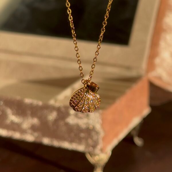 Pearl Shell Locket Necklace 🐚✨